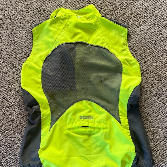 Zoot Aero Tri Top, Tri Shorts and Vest - Picture 12 of 12